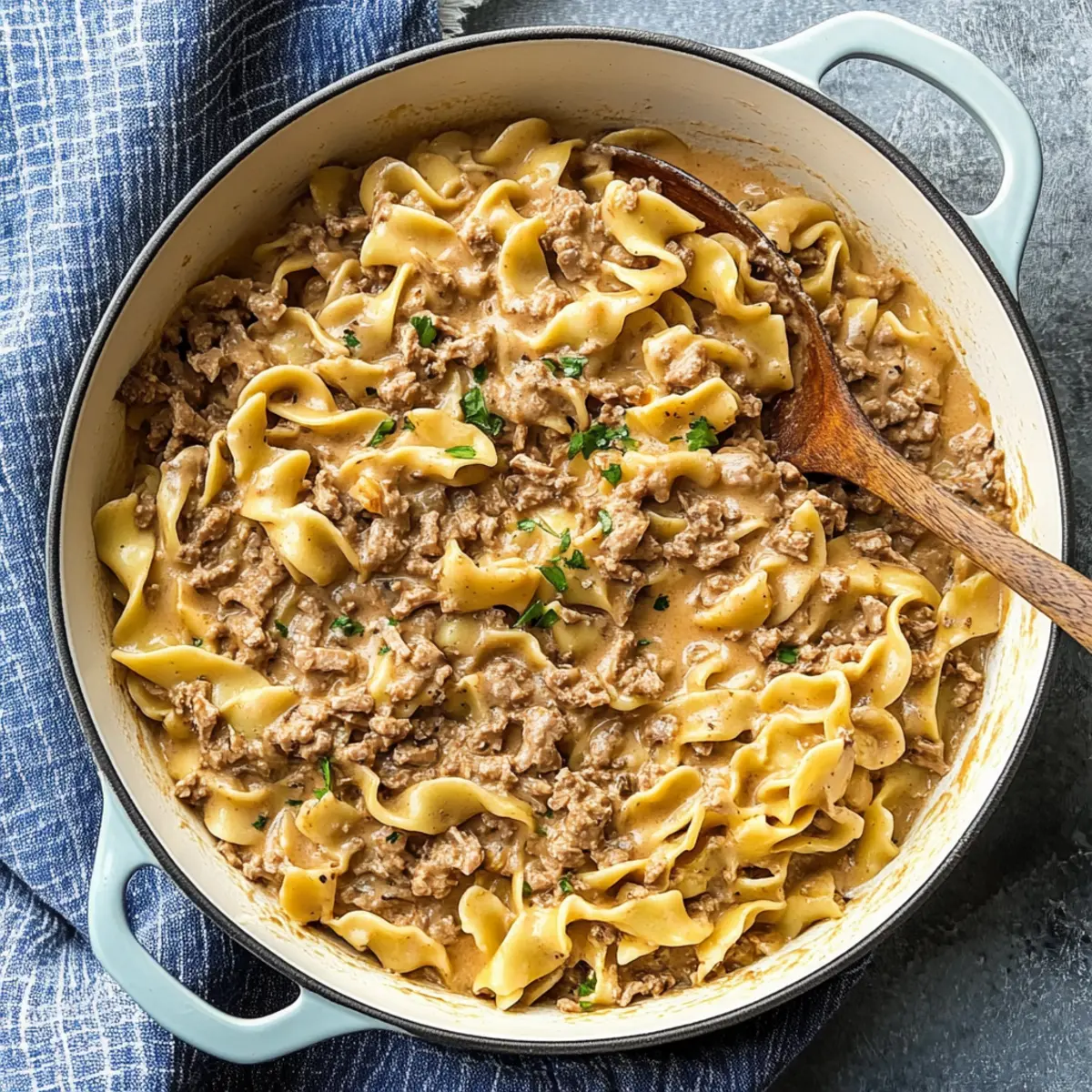Indulgent Ground Beef Stroganoff Ready in Just 30 Minutes 2 c7utefdn11yshclpo1fm