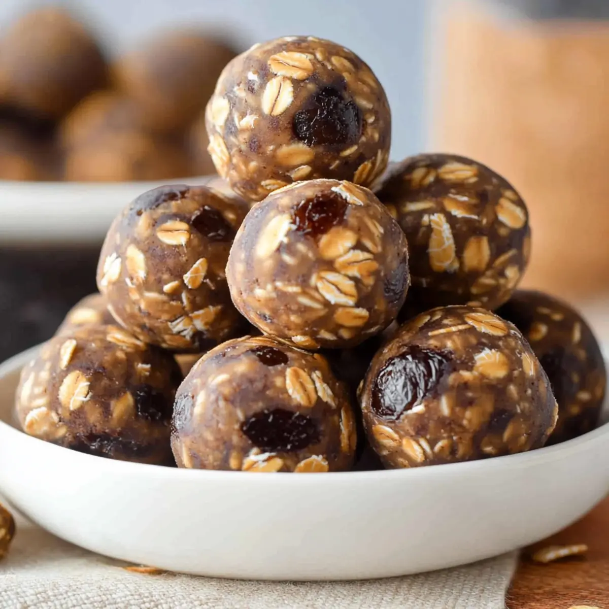 Delicious Oat Peanut Butter Date Balls: Easy No-Bake Energy Treats 1 l0cr1kk1ytccniussa9w